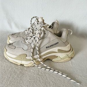 Size 9 Balenciaga Triple S